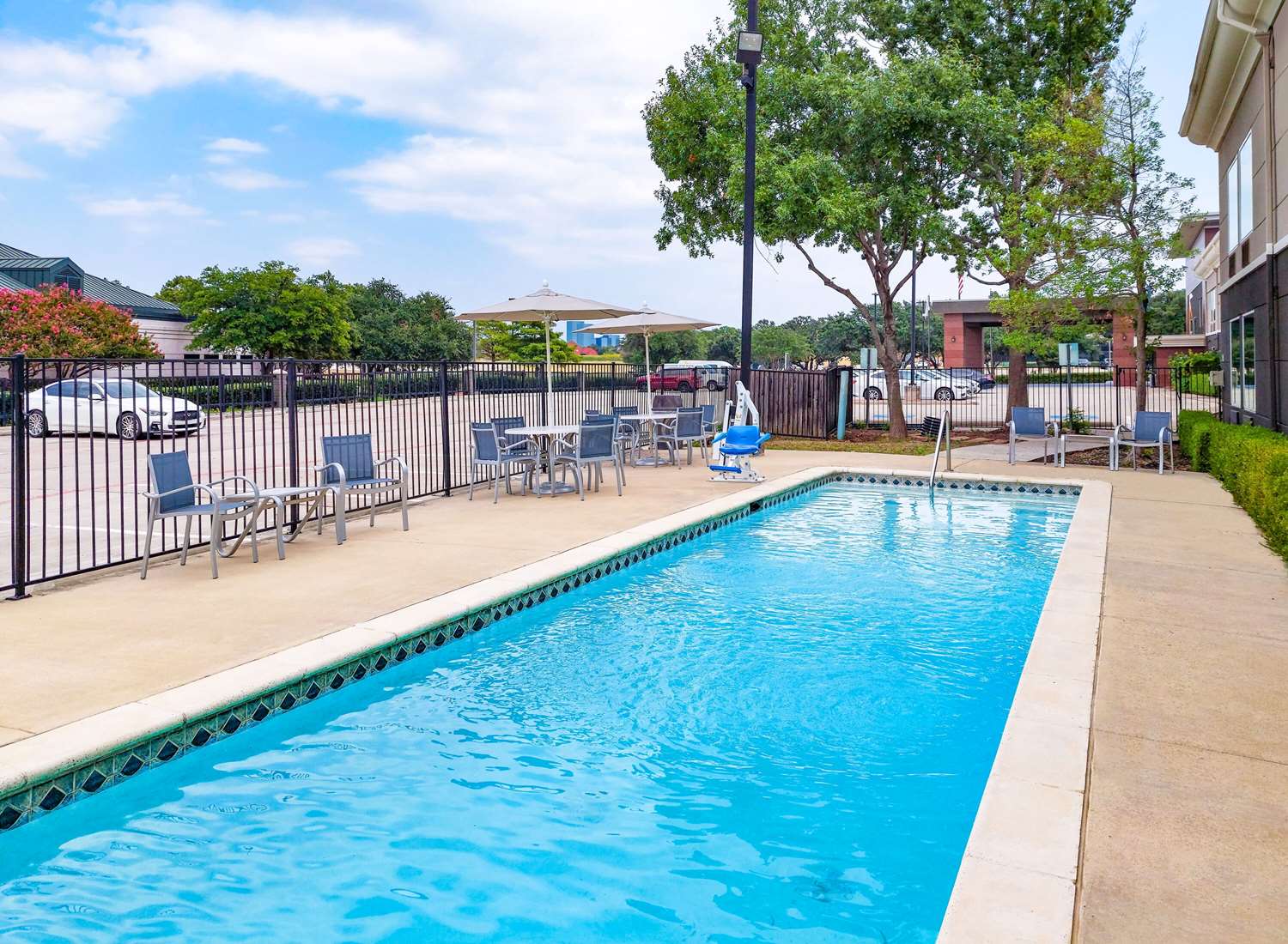 La Quinta Inn & Suites by Wyndham Dallas - Las Colinas 11/20