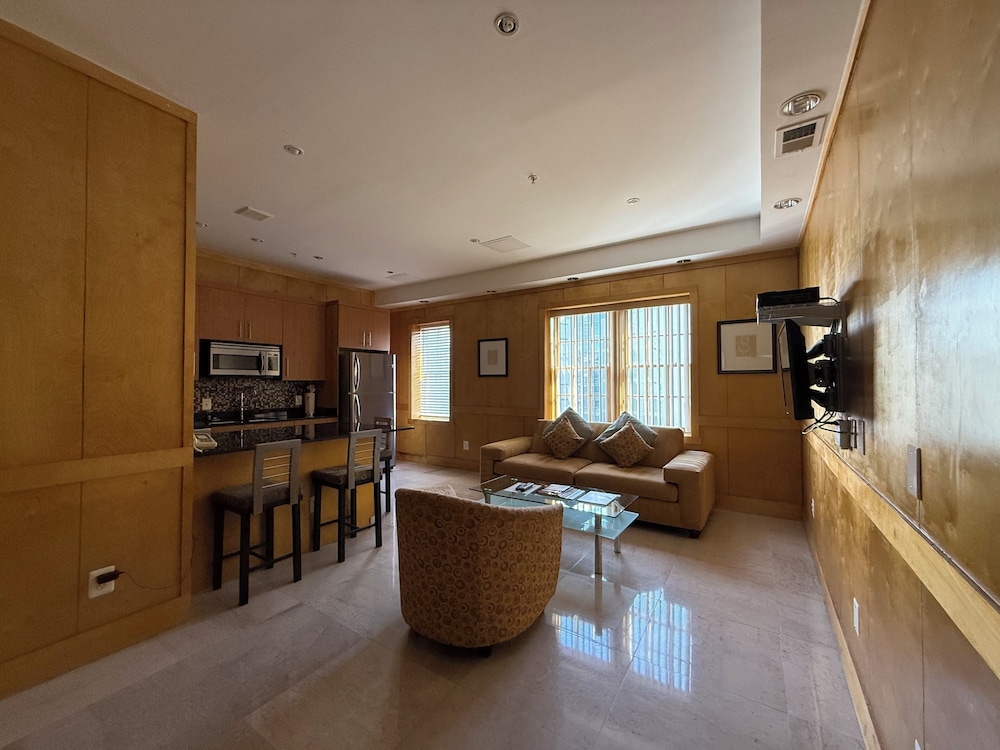 The Eldon Luxury Suites 37/51
