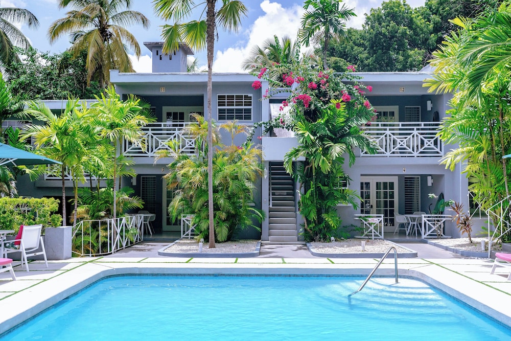 The Palms Resort 54/62