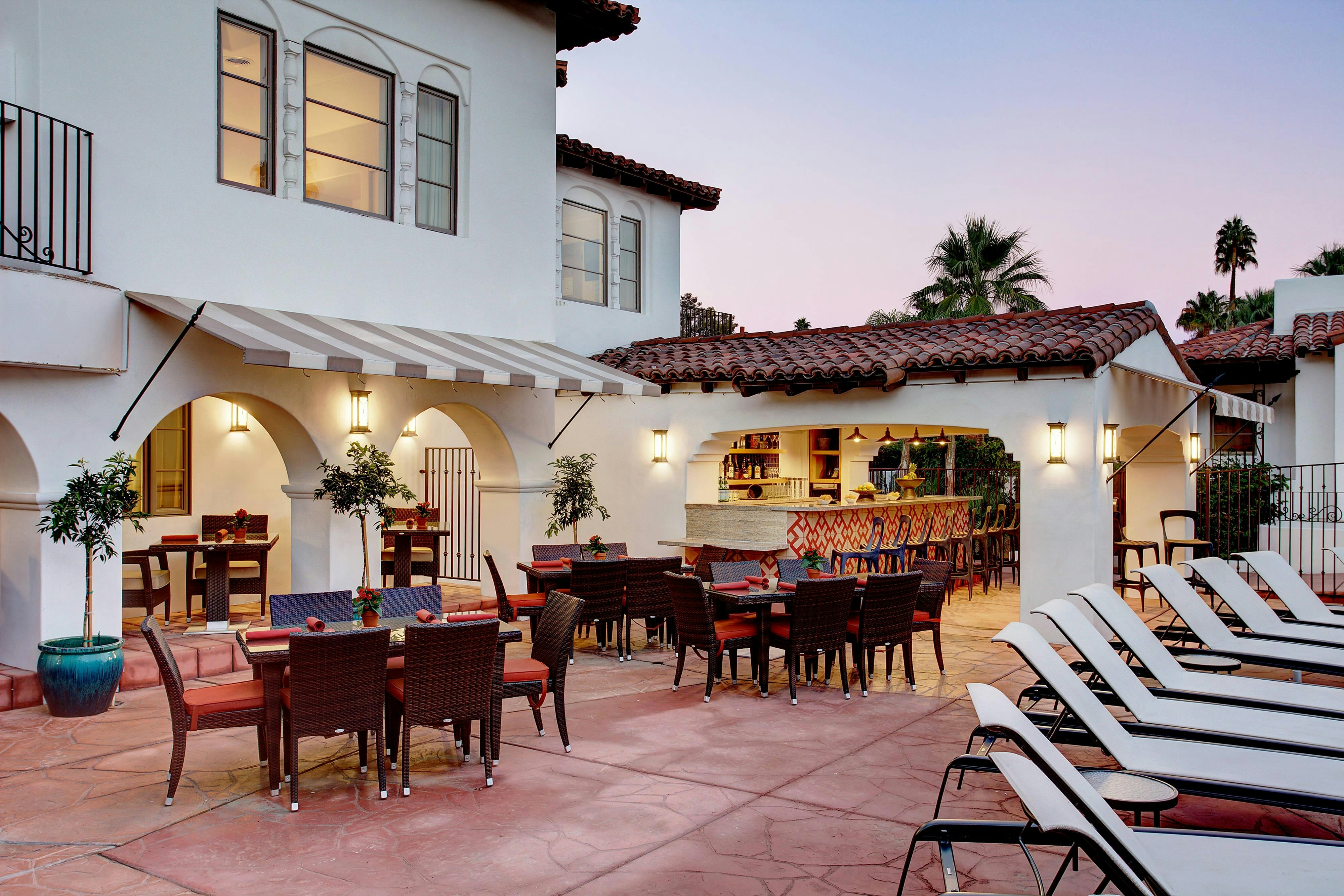 TRIADA PALM SPRINGS AUTOGRAPH COLLECTION 29/35