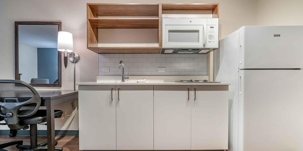 Extended Stay America Premier Suites San Francisco Belmont 47/57