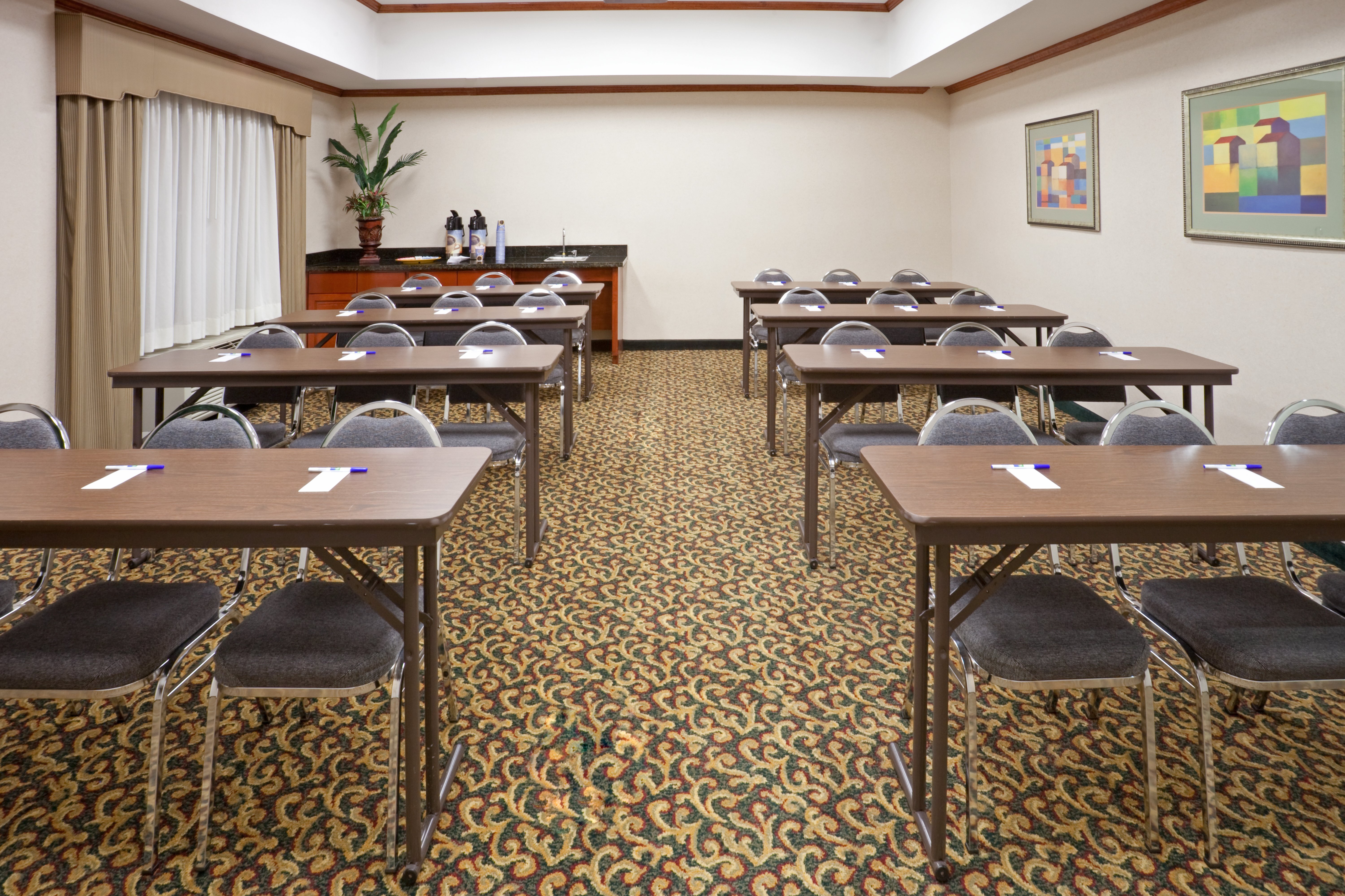 Holiday Inn Express Hotel And Suites Decatur 55/57