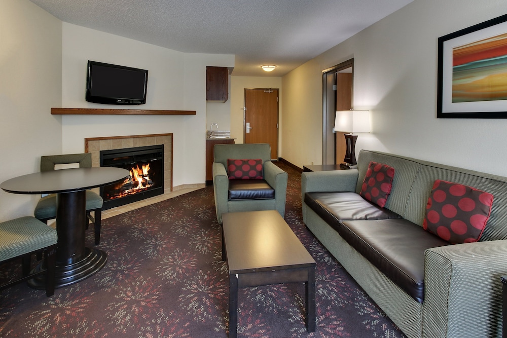 Holiday Inn Express Hotel And Suites Lancaster Lititz 47/73