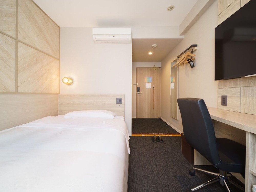 Super Hotel Umeda Higobashi 43/50