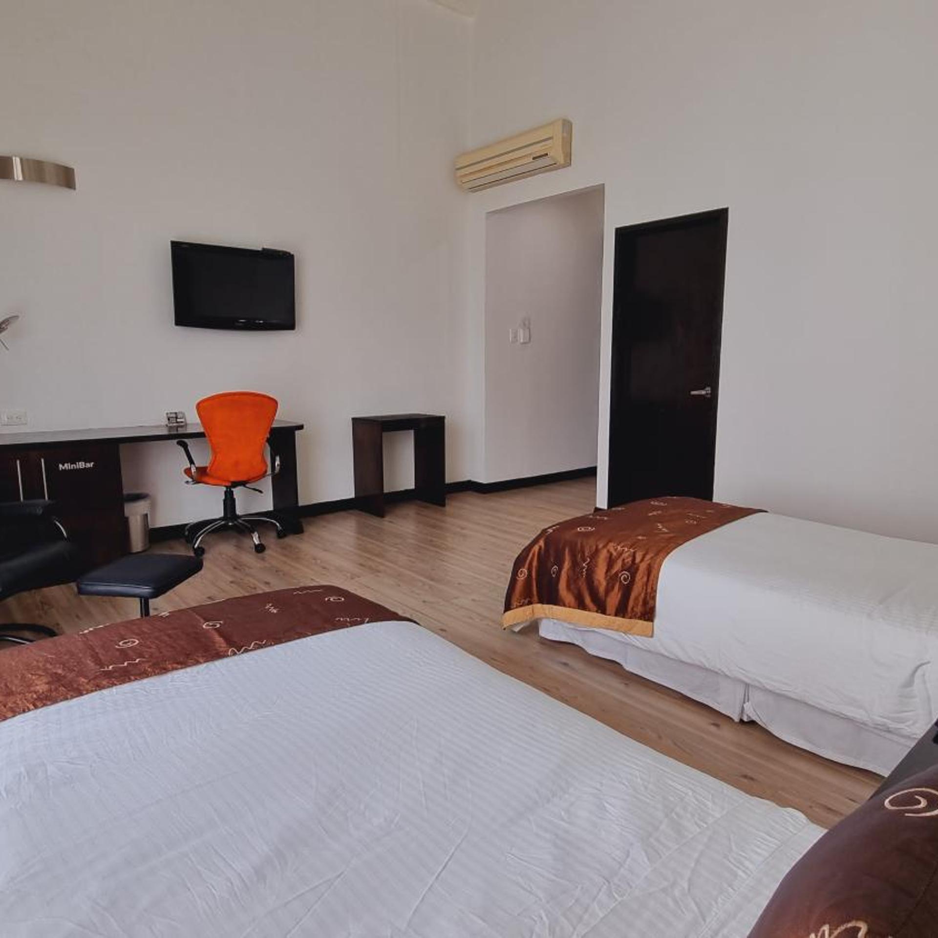 Hotel Habitat Suite 17/50