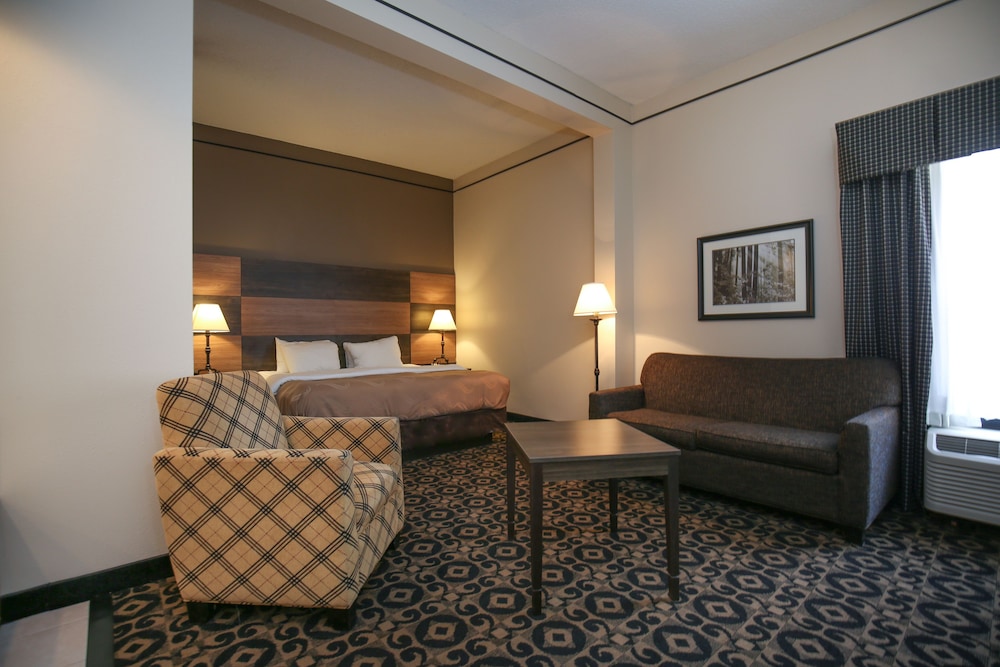 Quality Inn & Suites Boone - University Area 14/24