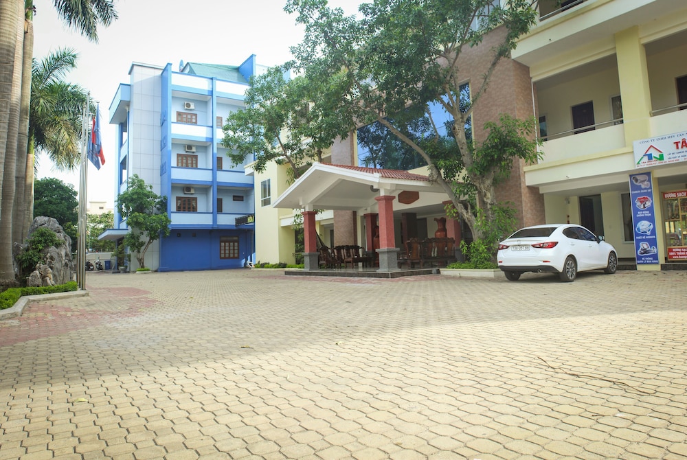 Hoa Bình Hotel 34/39
