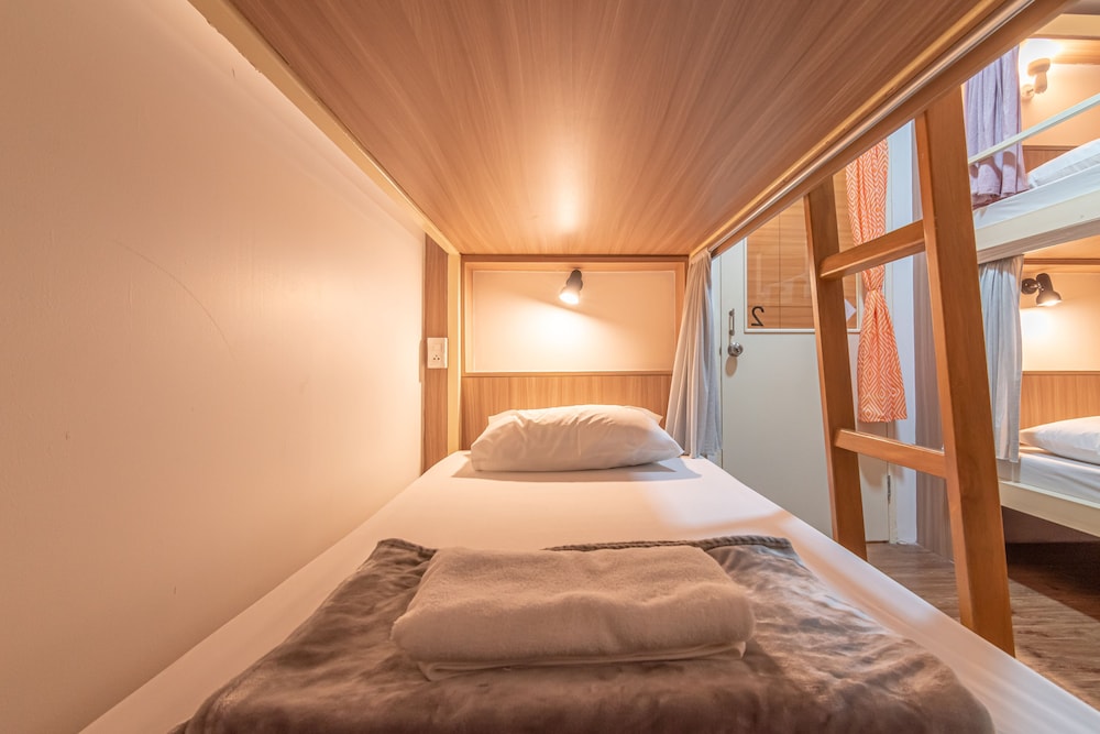 The Victory View - Hostel - Adults Only 9/44