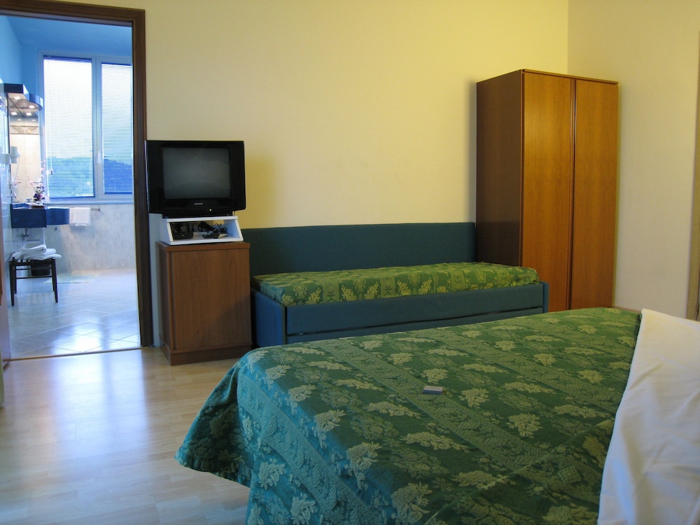 Albergo Boomerang 25/40