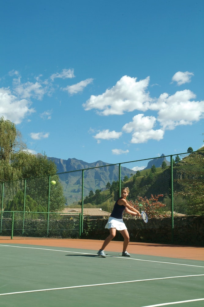 Fairways Drakensberg 15/50