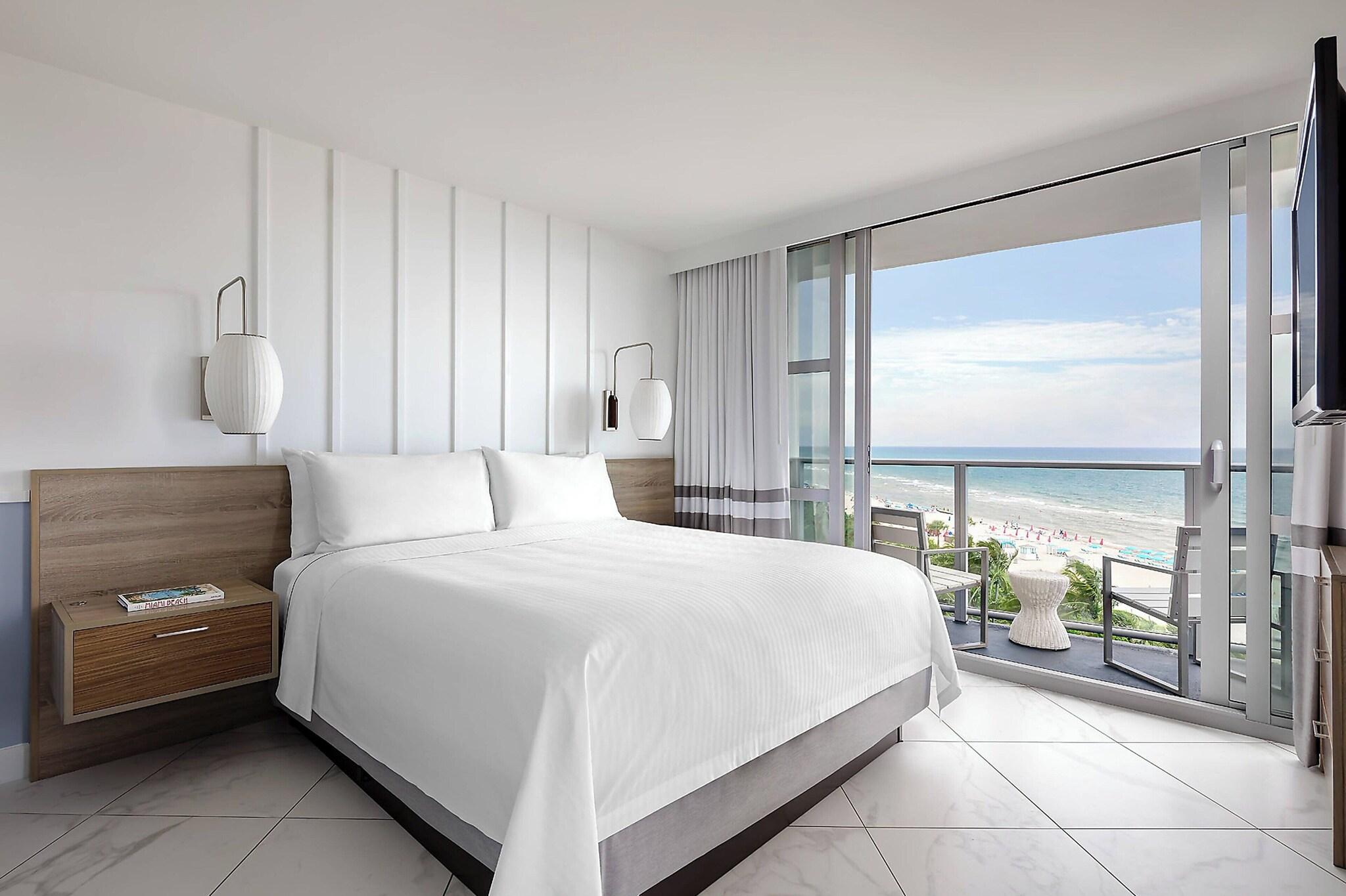 Suite, King Bed