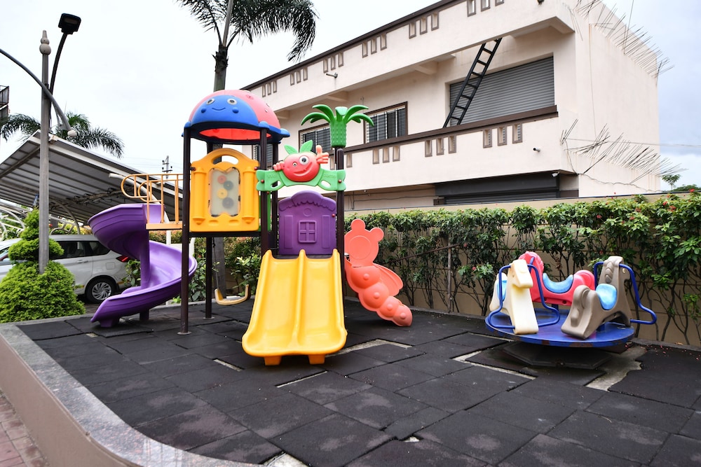 Click Hotel Sagar Plaza Chakan Pune 40/48