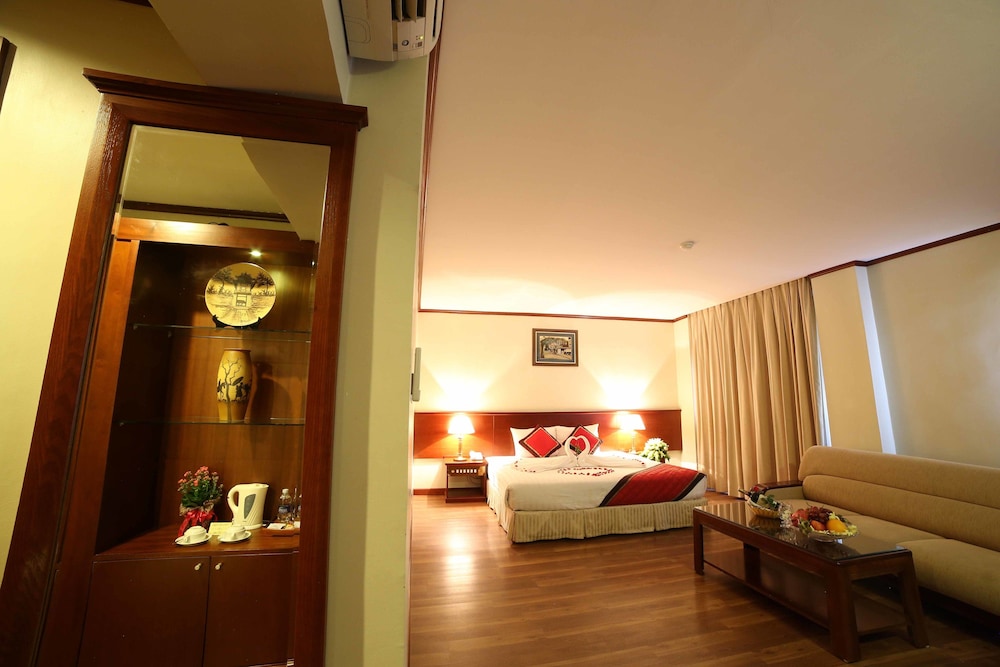 Sunny 3 Hotel Hanoi 12/29