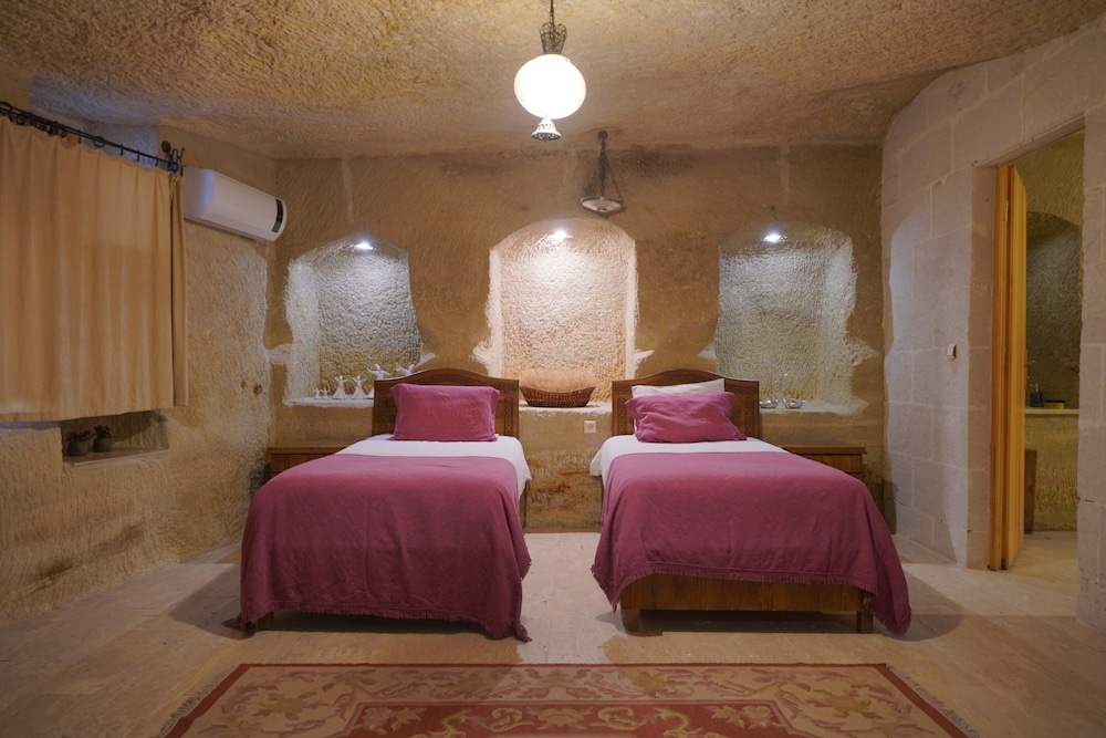 Salkim Cave House 12/50