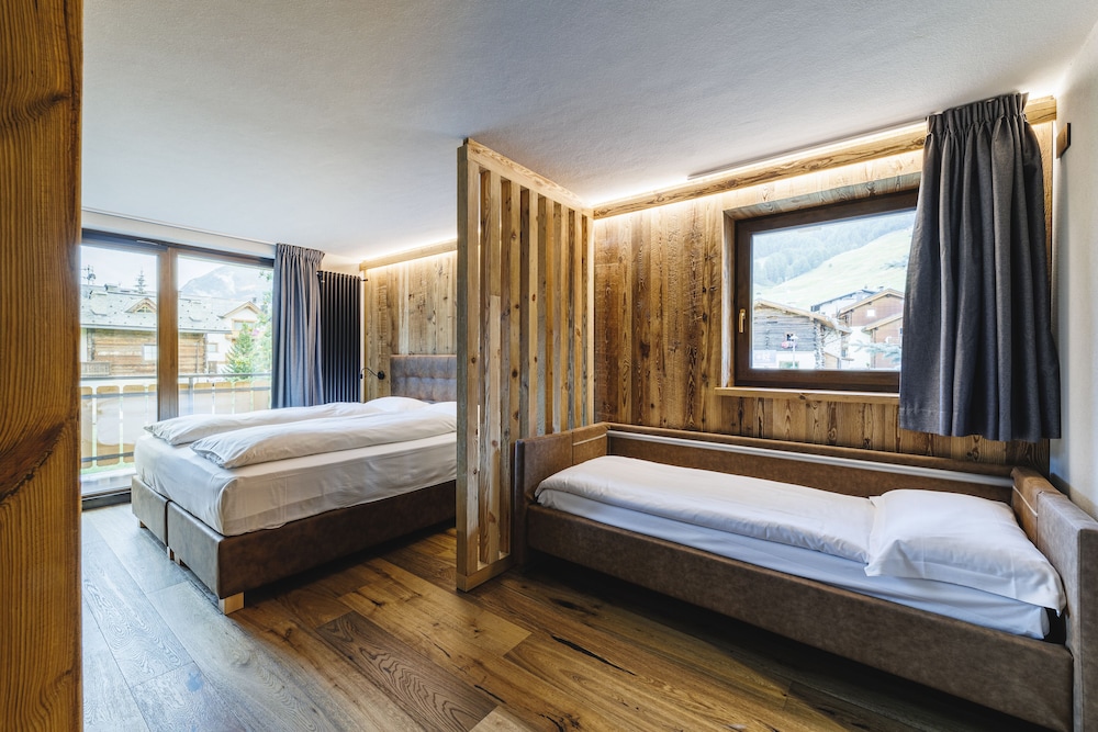 Steinbock Hotel 5/31
