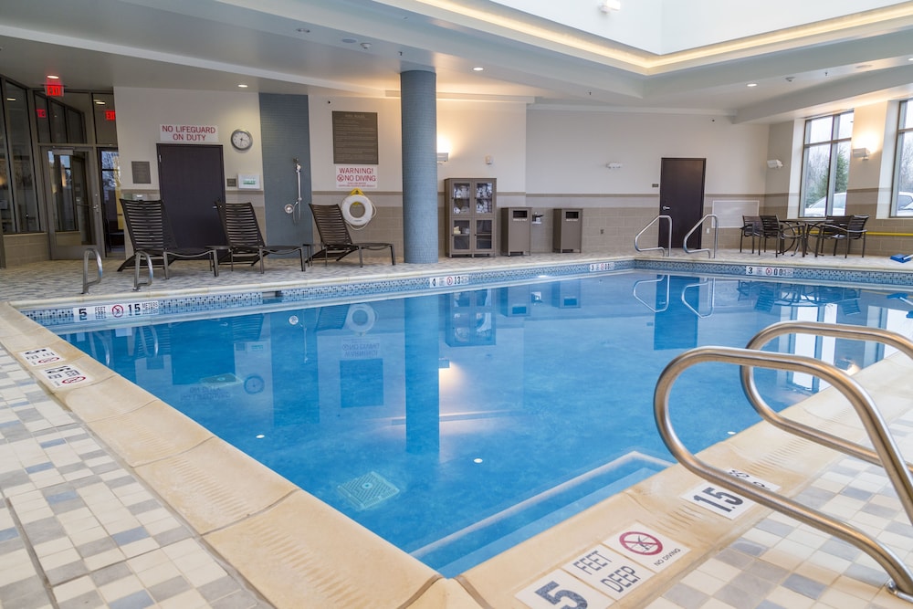 Hyatt Place Buffalo/Amherst 44/70
