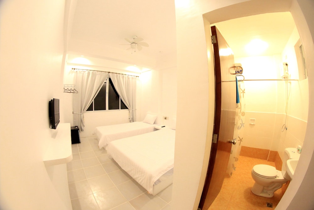 Coron Bluewave Hotel 50/75
