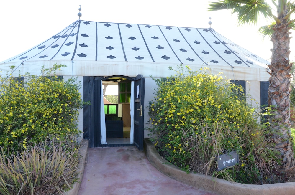 Les Jardins D'issil in Sidi Abdallah Ghiat
