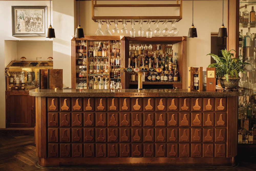 The Station Hotel 41/50
