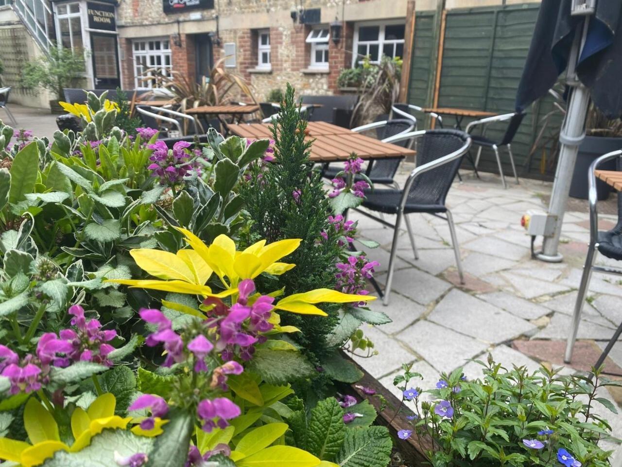 The Old Bell Inn 43/51