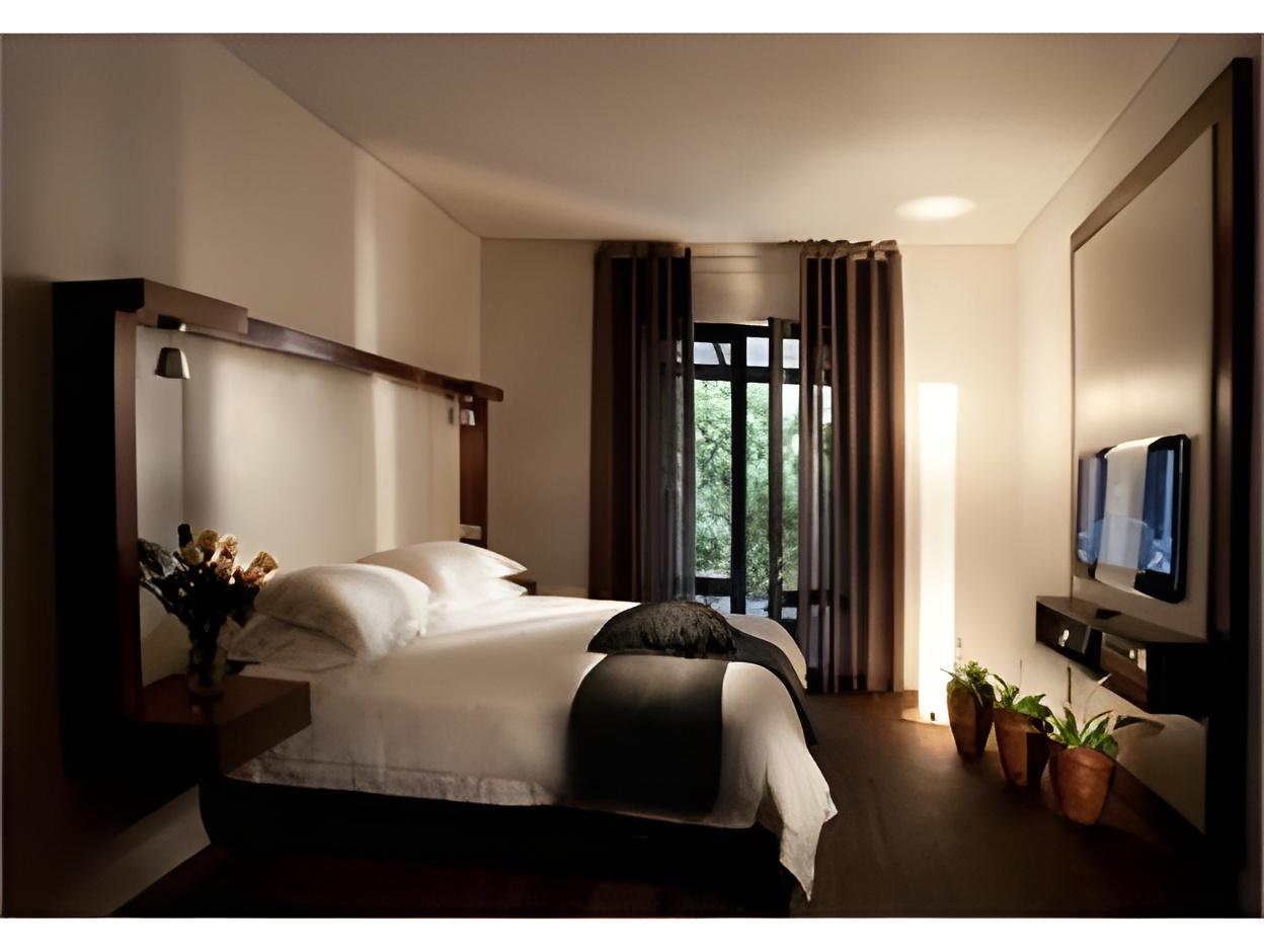 Deluxe, King Bed, No Balcony