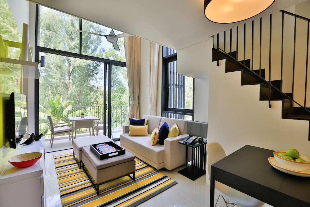 Cassia Phuket 68/92