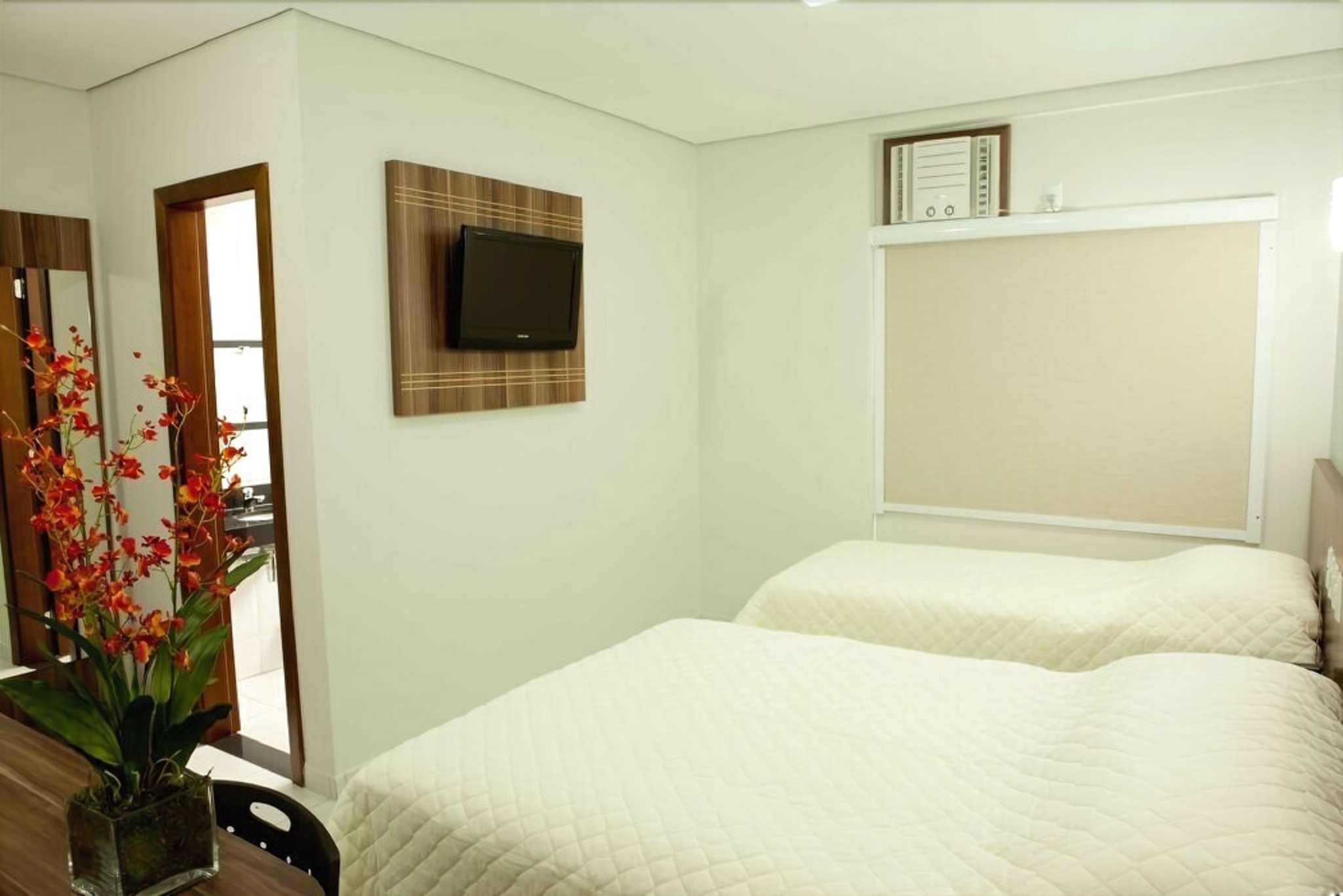 Serras Hotel Cuiaba 9/17