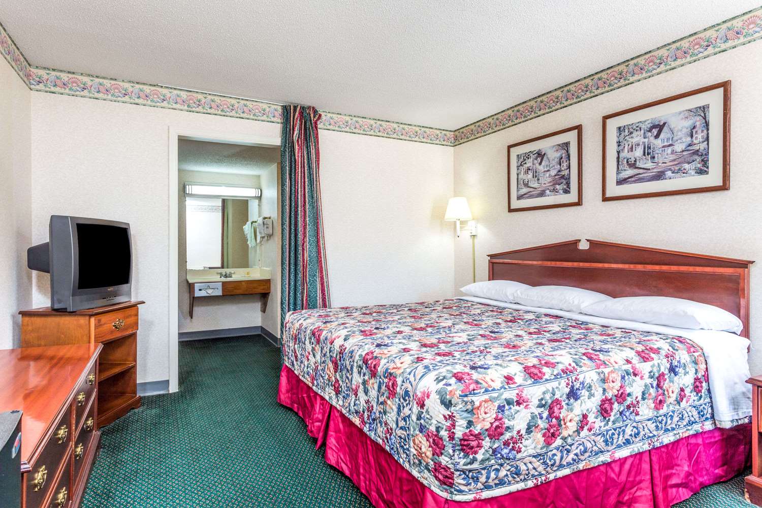 Days Inn by Wyndham Cornelia 12/21