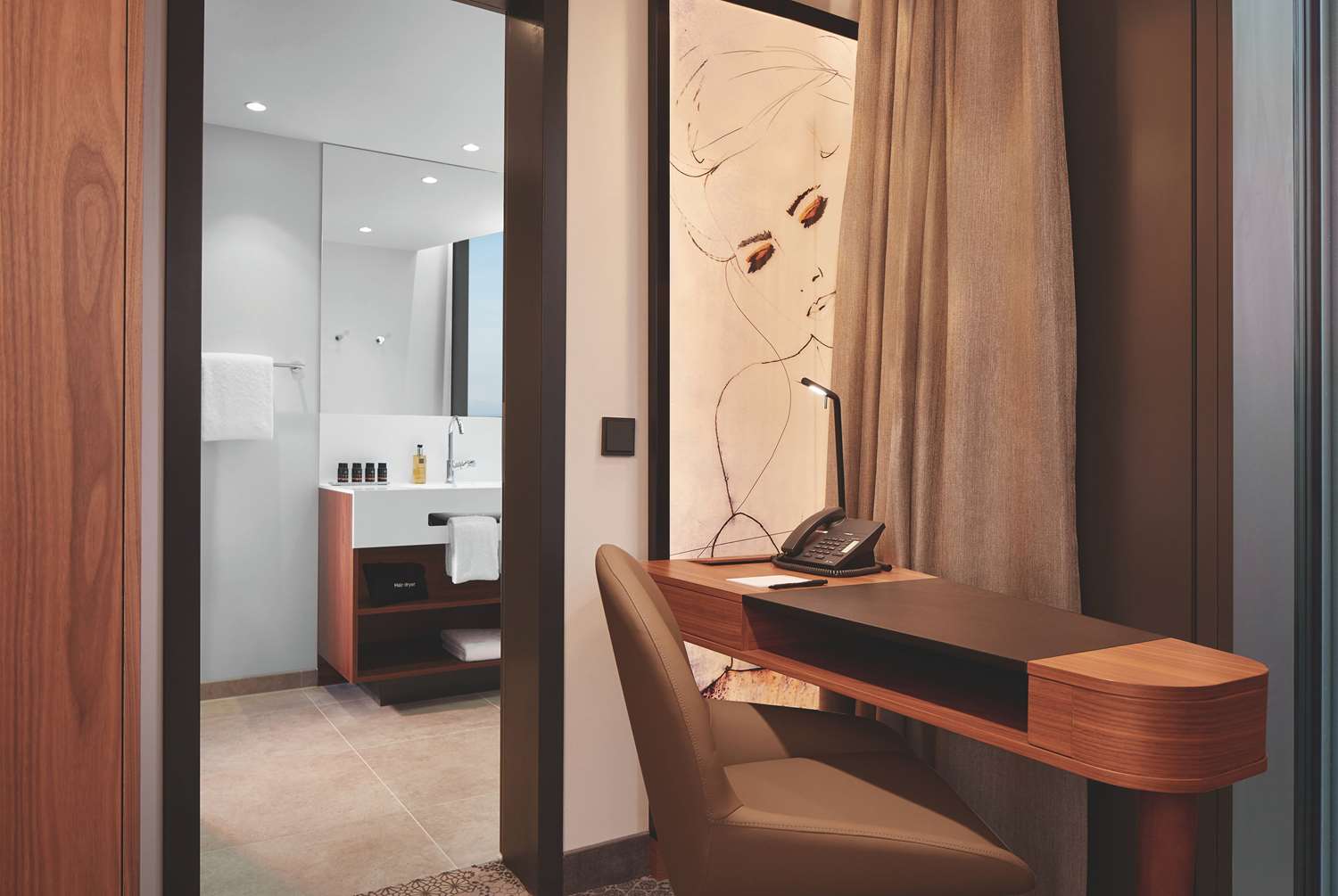 Hyperion Hotel Munchen 25/26