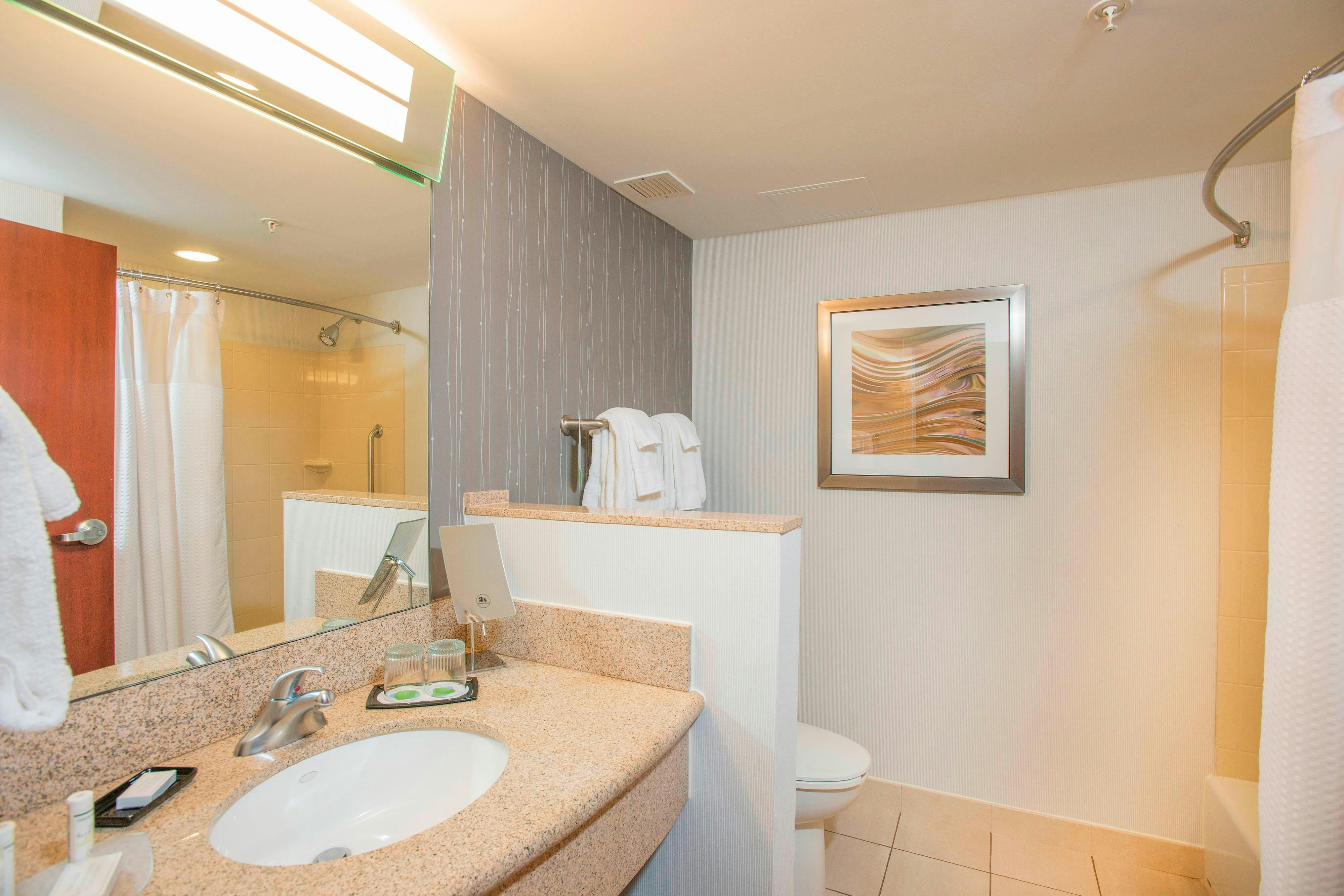 Courtyard By Marriott Cincinnati North At Union Centre 49/50