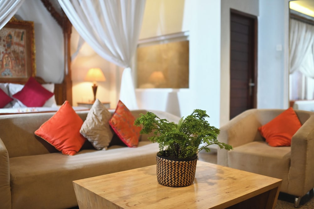 Puri Dewa Bharata Hotel and Villas 31/49