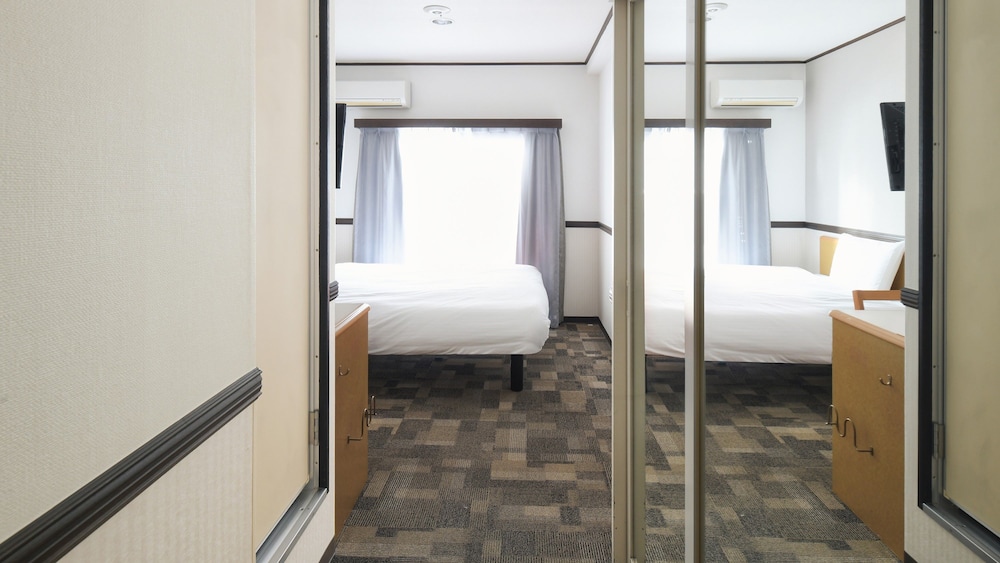 Vessel Inn Asakusa Tsukuba Express 47/47