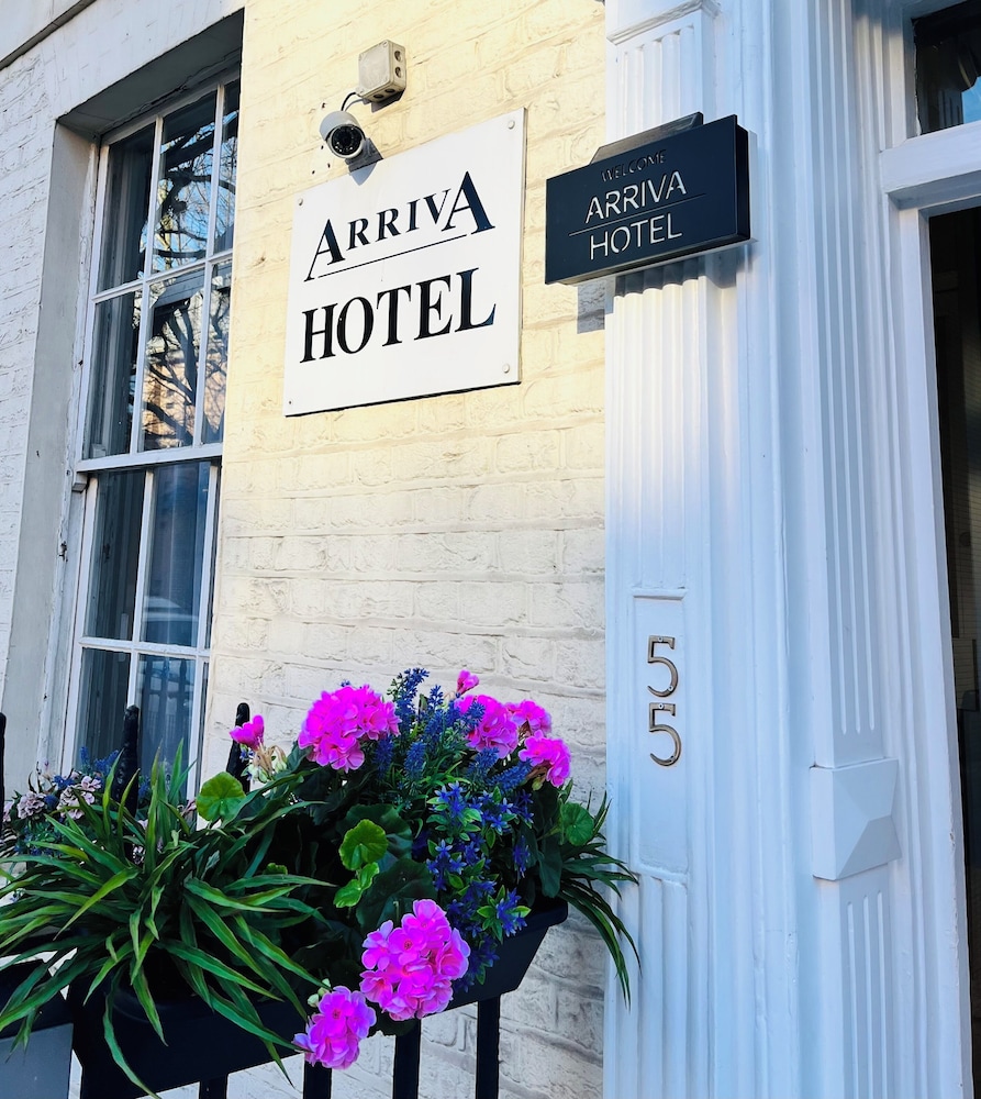 Arriva Hotel 4/50