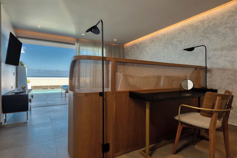 Castelo Boutique Suites by the sea 14/76