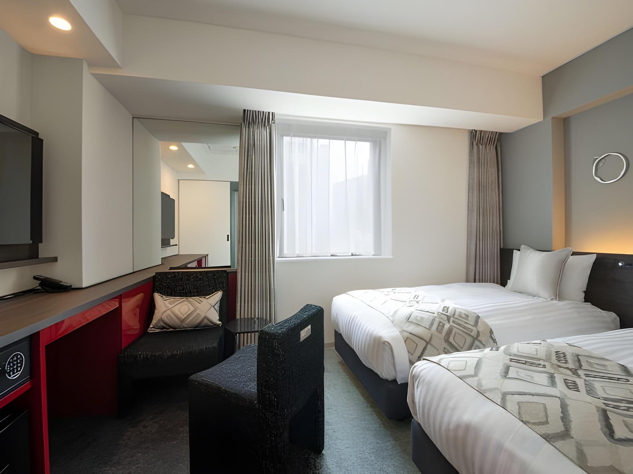 Wa Cool, Comfort, Twin Beds