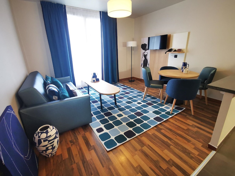 Residhome Asnieres 33/77
