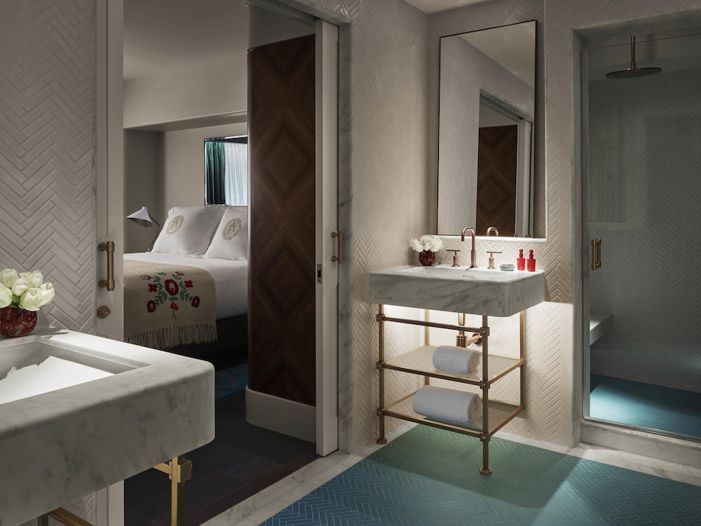PREMIER, JUNIOR SUITE, OCEAN FRONT, ACCESSIBLE