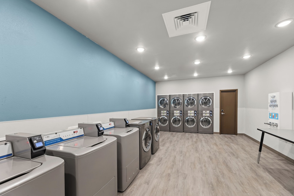 WoodSpring Suites Jackson Pearl I-20 35/58