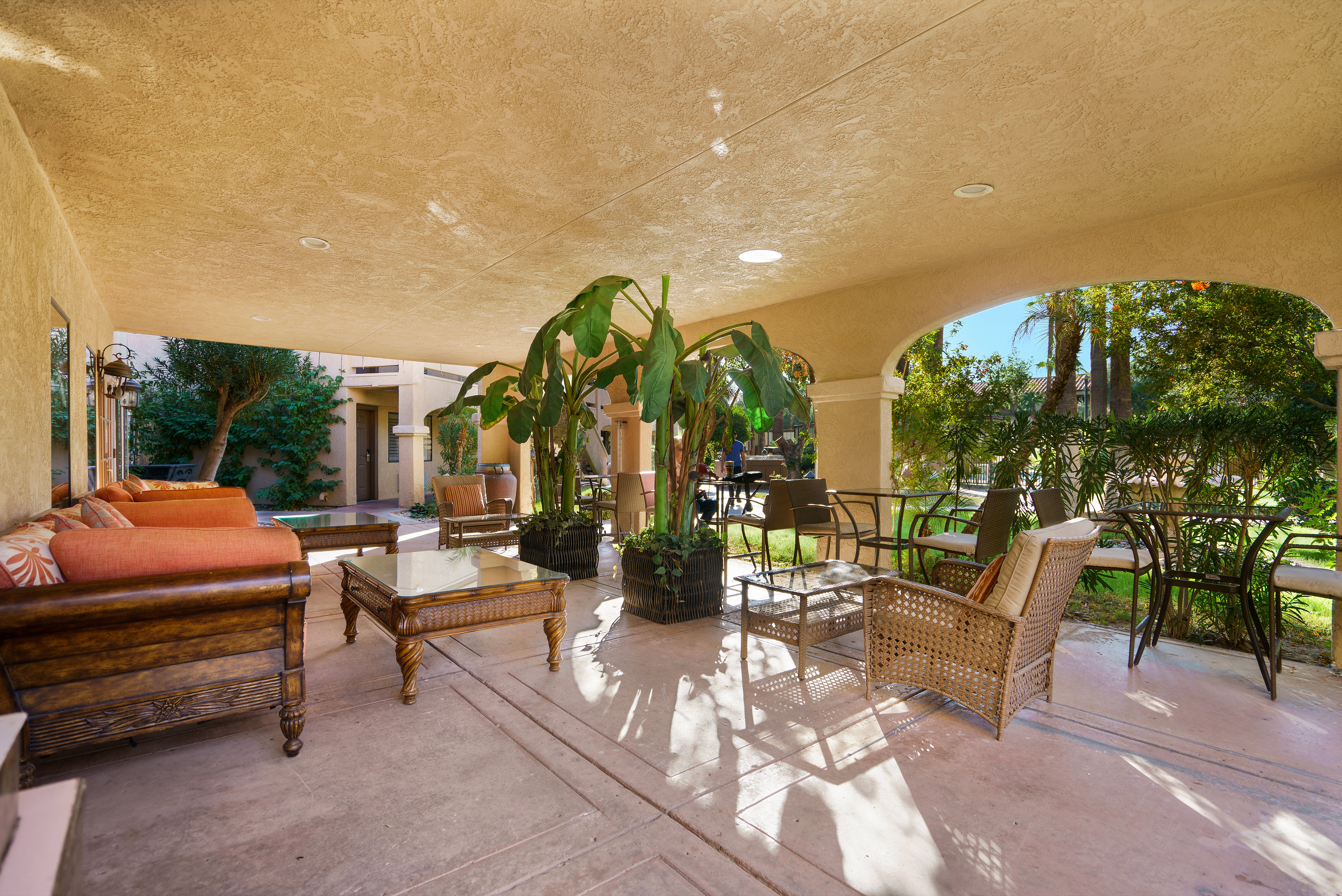 La Fuente Inn Suites 47/65