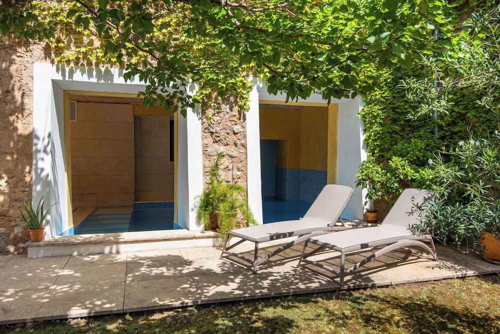 Hotel Can Moragues 47/50