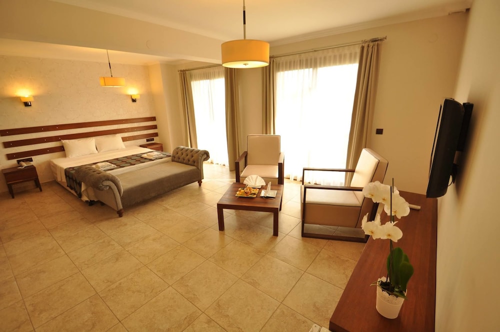 Silvanus Hotel 38/71