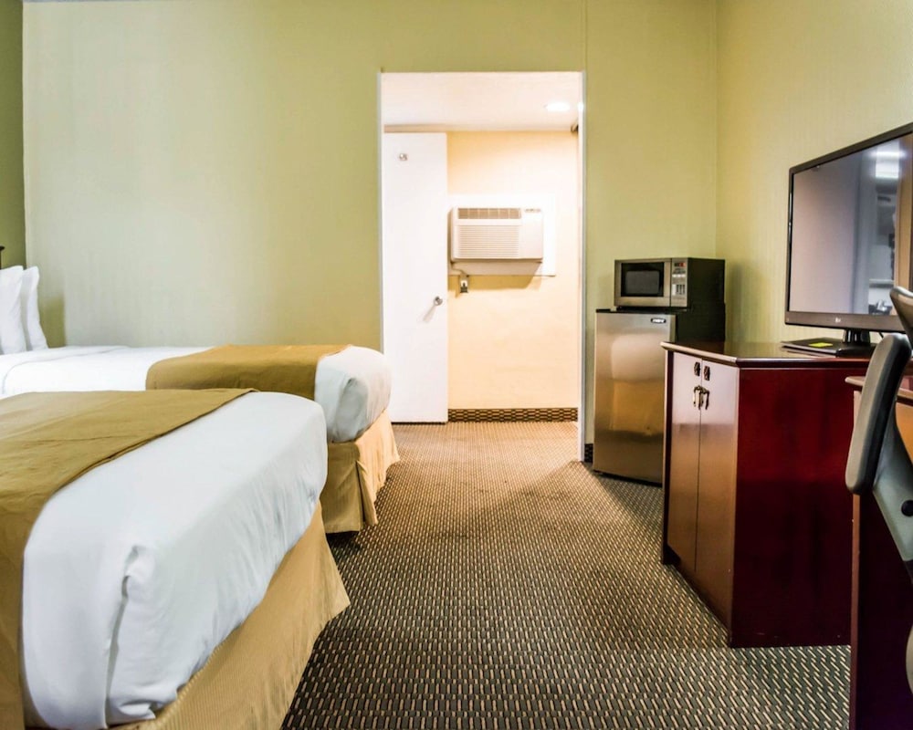 Quality Inn Tampa Airport - Cruise Port 31/69