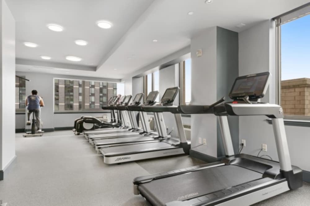 Global Luxury Suites Downtown Jersey City 33/71