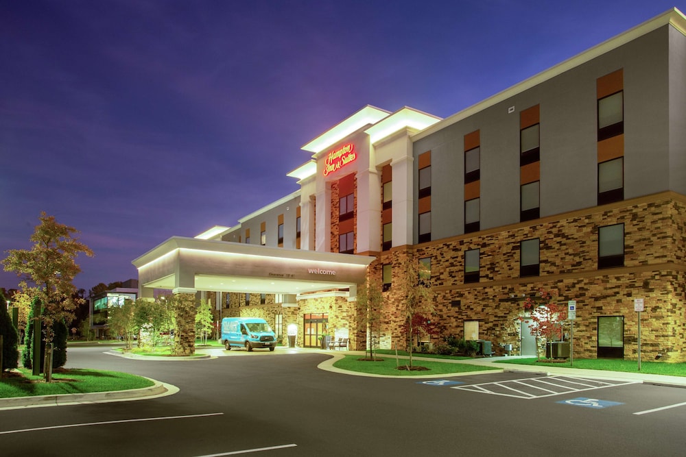 Hampton Inn & Suites Glenarden/Washington DC 1/40