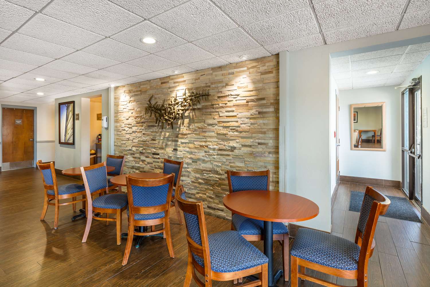 Best Western Port Clinton 11/17