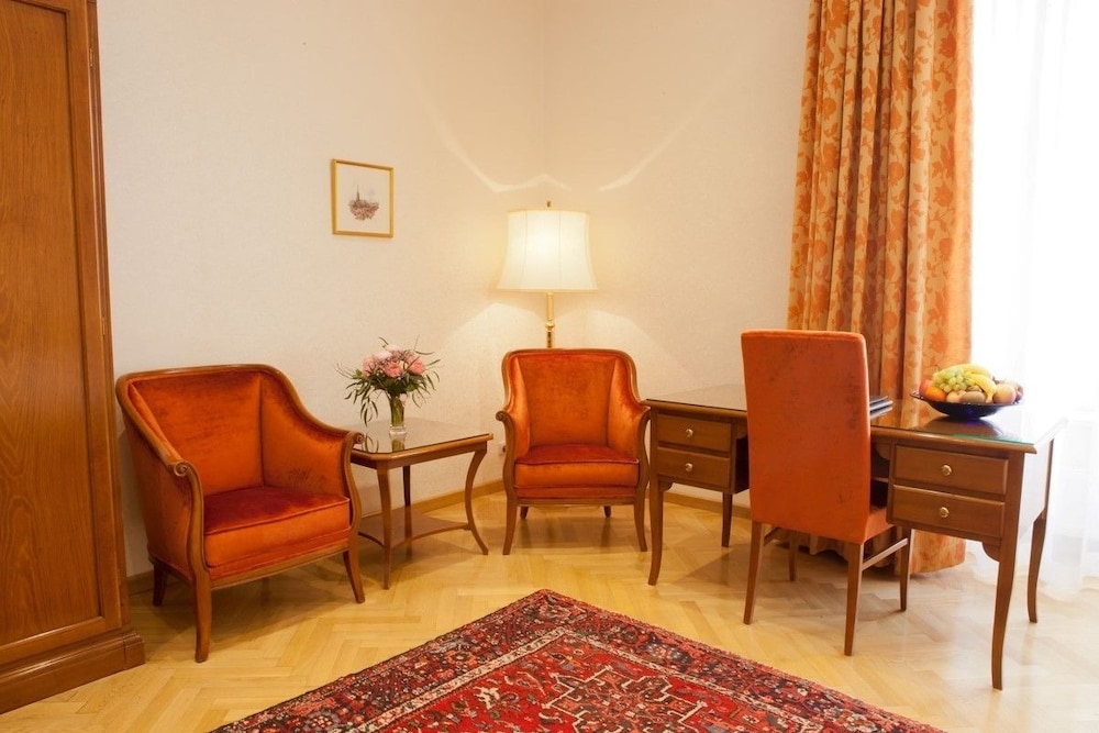 TOP CityLine Hotel Kaiserin Elisabeth 47/48