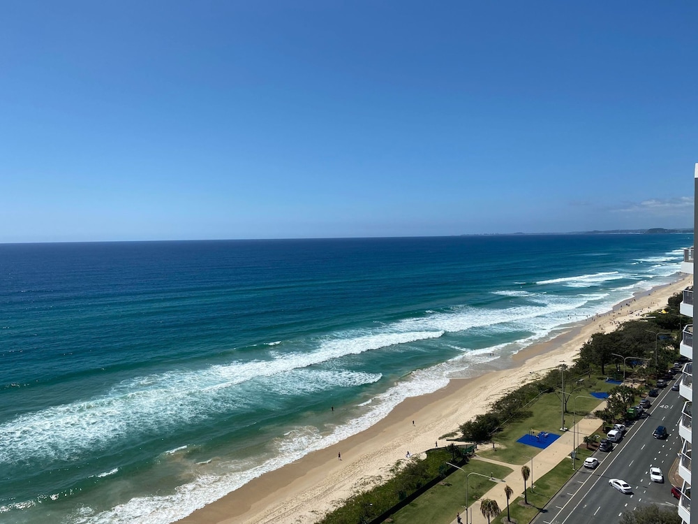 Hi Surf Beachfront Apartments 75/78