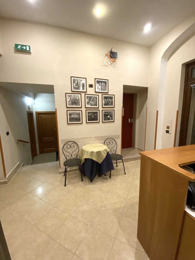 Albergo Del Cacciatore 31/49