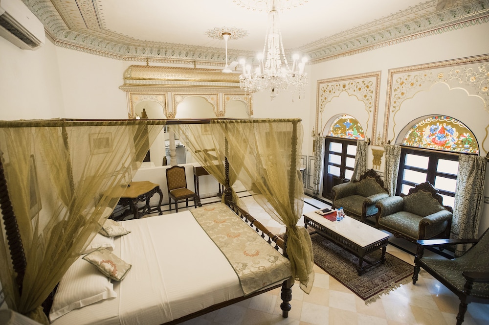 ALSISAR HAVELI 45/73