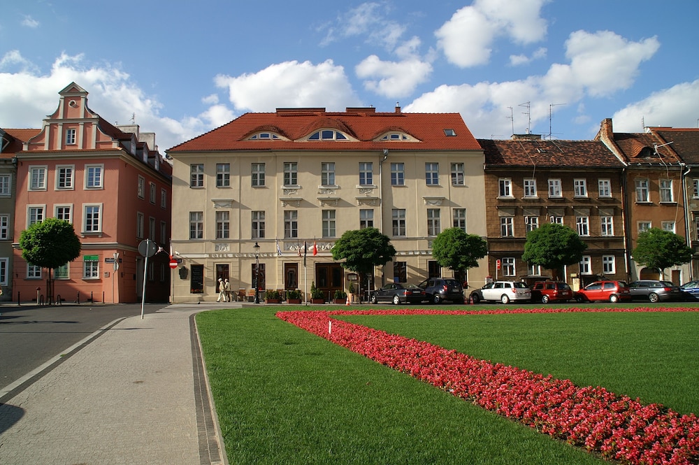 Hotel Kolegiacki 39/50